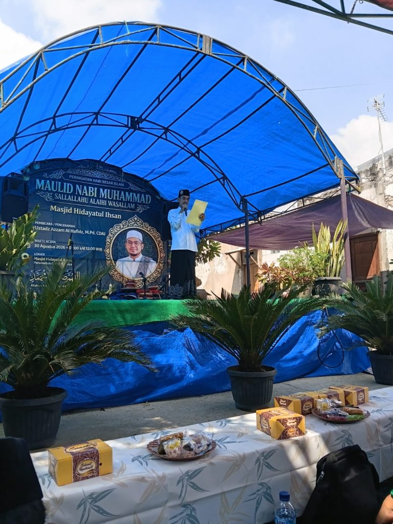 Merajut Amanah di Bawah Cahaya Maulid: DMI Cikarang Barat Lantik Pengurus DKM Hidayatul Ihsan