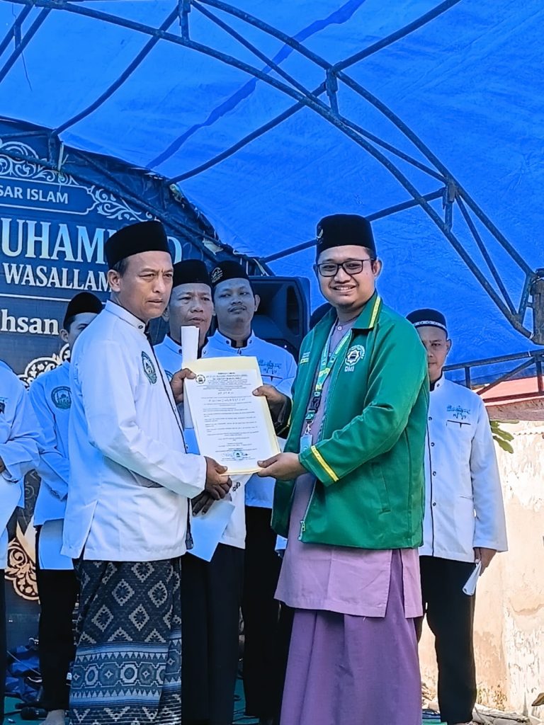 Merajut Amanah di Bawah Cahaya Maulid: DMI Cikarang Barat Lantik Pengurus DKM Hidayatul Ihsan