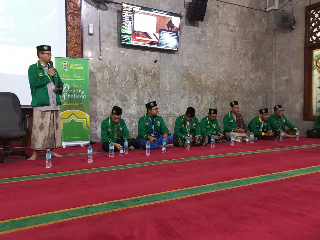 Mengetuk Pintu Surga dari Telaga Harapan: Safari Dzikir dan Sholawat Perdana DMI PC Cikarang Barat Padukan Spiritualitas dan Pemberdayaan Umat