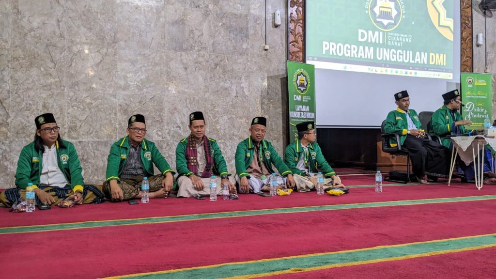 Mengetuk Pintu Surga dari Telaga Harapan: Safari Dzikir dan Sholawat Perdana DMI PC Cikarang Barat Padukan Spiritualitas dan Pemberdayaan Umat