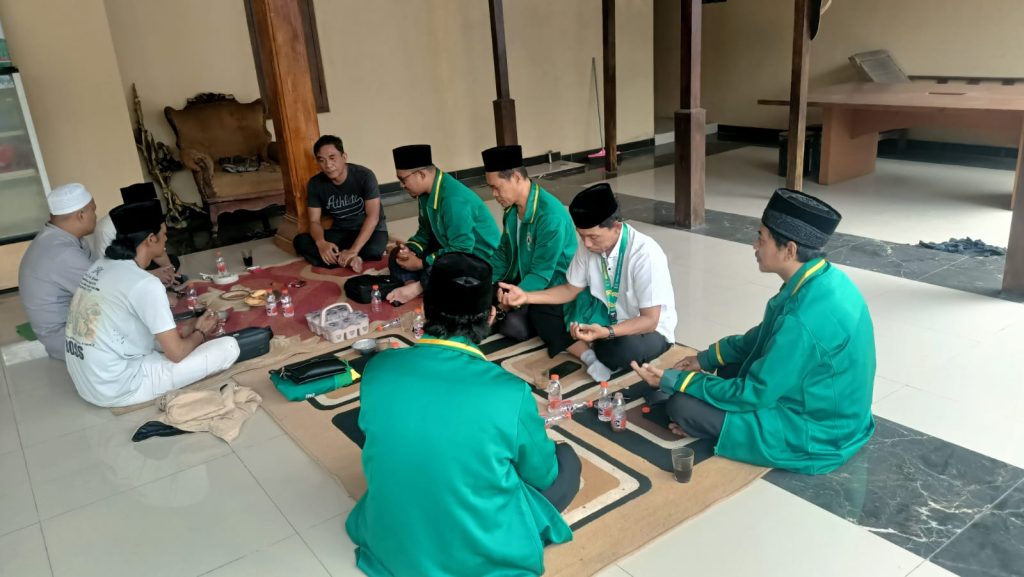 Menyambung Silaturahmi Umat: Audiensi DMI Cikarang Barat & Telajung Bersama Kades Samen, S.Sos.
